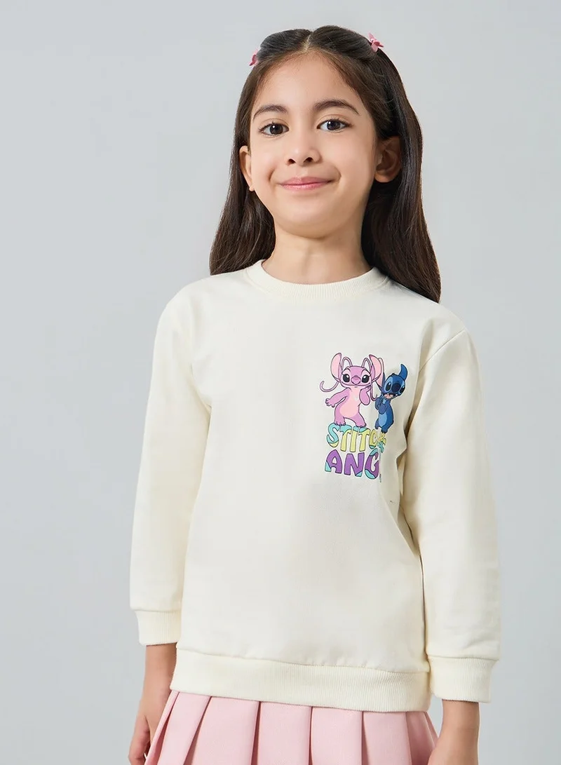 ستايلي سويت شيرت قطني بطبعة جرافيك ليلو آند ستيتش